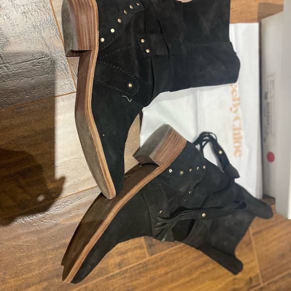 CHLOE booties - Picture 3 of 9